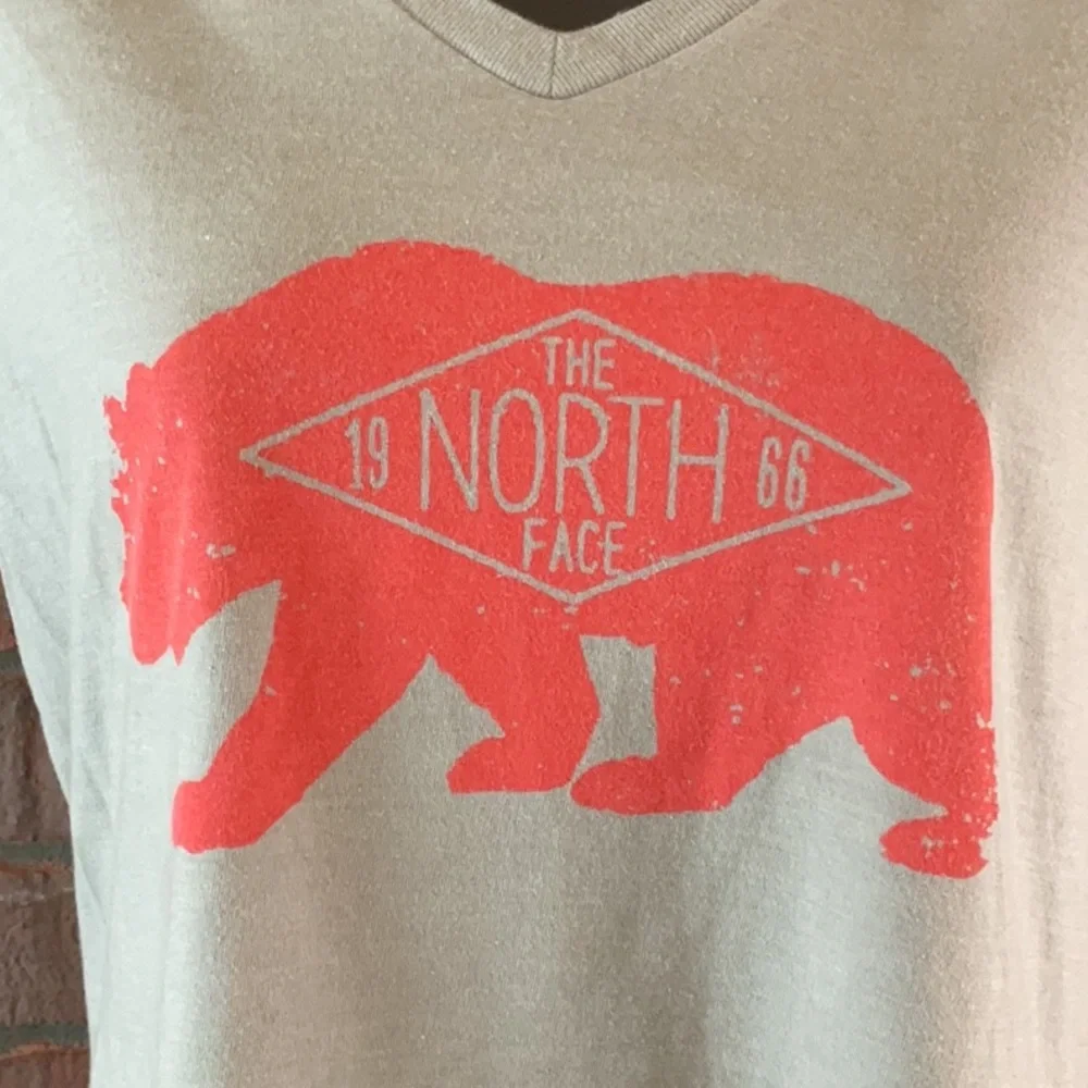 The North Face Shirt Womens Medium Grey - Picture 2 of 7